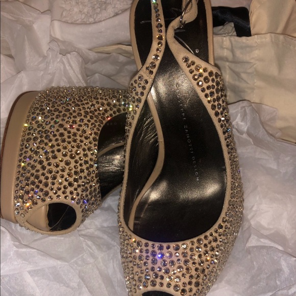 Giuseppe Zanotti Suede Crystal Peep Toe Platform - Picture 7 of 12